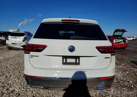 2021 Volkswagen Tiguan Se z USA, uszkodzony, nr VIN 3VV2B7AX2MM091798